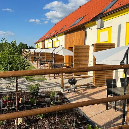 Wellness Zoo Lhota * Lomnice nad Lužnicí